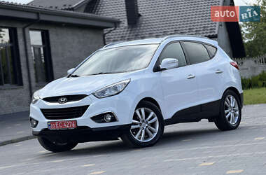 Позашляховик / Кросовер Hyundai ix35 2010 в 