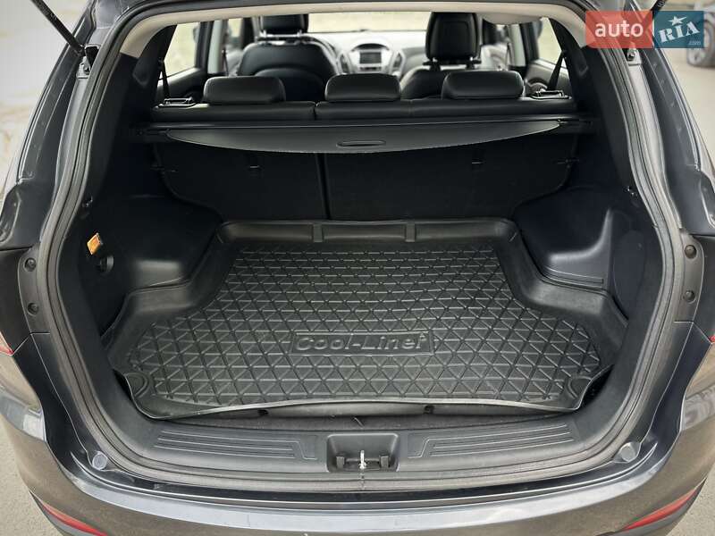 Внедорожник / Кроссовер Hyundai ix35 2011 в Сумах