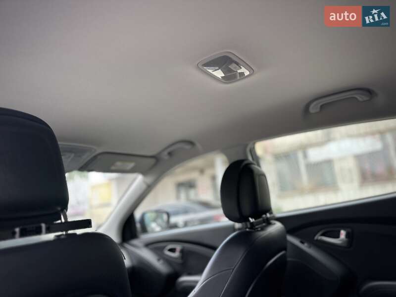 Внедорожник / Кроссовер Hyundai ix35 2011 в Сумах