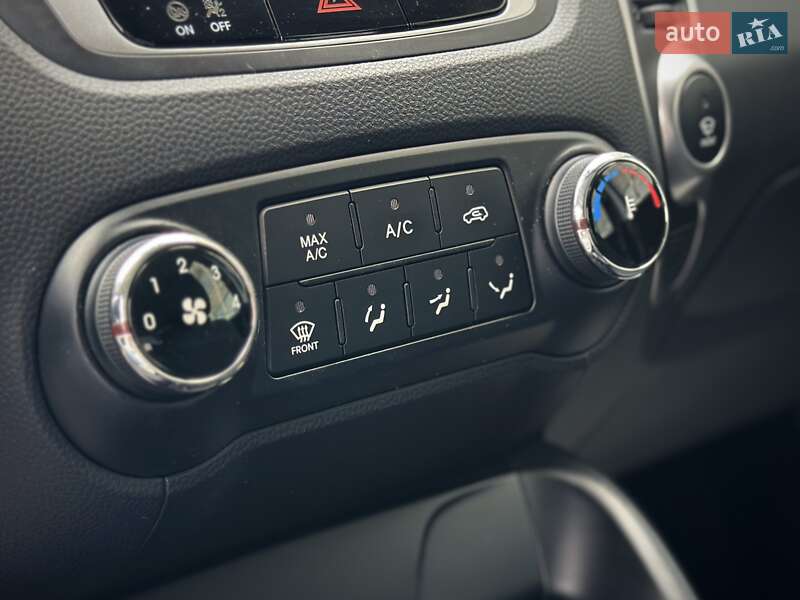 Внедорожник / Кроссовер Hyundai ix35 2011 в Сумах