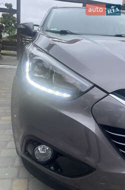 Внедорожник / Кроссовер Hyundai ix35 2014 в 