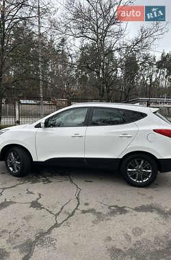 Позашляховик / Кросовер Hyundai ix35 2013 в 