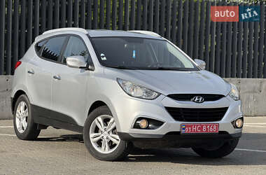 Внедорожник / Кроссовер Hyundai ix35 2011 в 