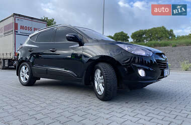 Внедорожник / Кроссовер Hyundai ix35 2010 в 