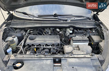 Внедорожник / Кроссовер Hyundai ix35 2010 в 