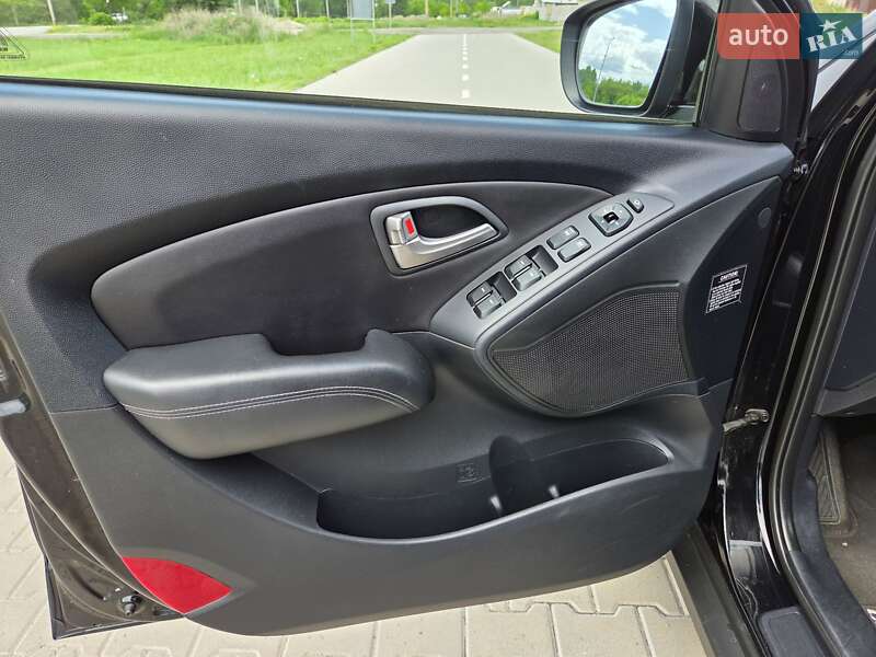 Внедорожник / Кроссовер Hyundai ix35 2012 в Харькове