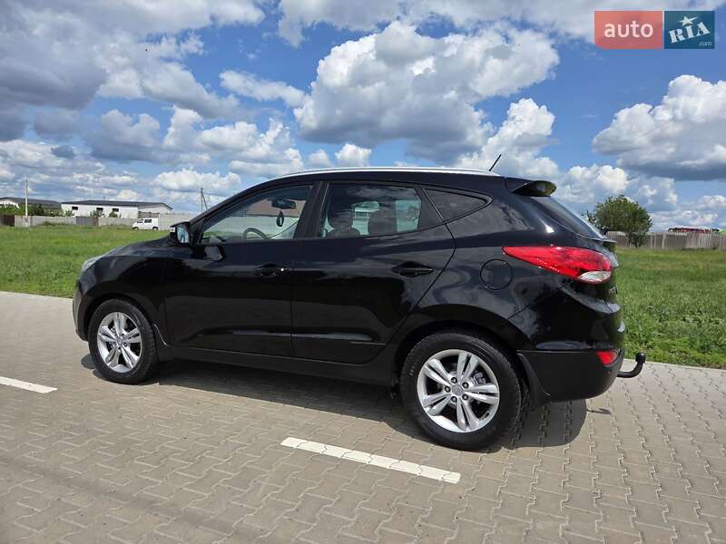 Внедорожник / Кроссовер Hyundai ix35 2012 в Харькове