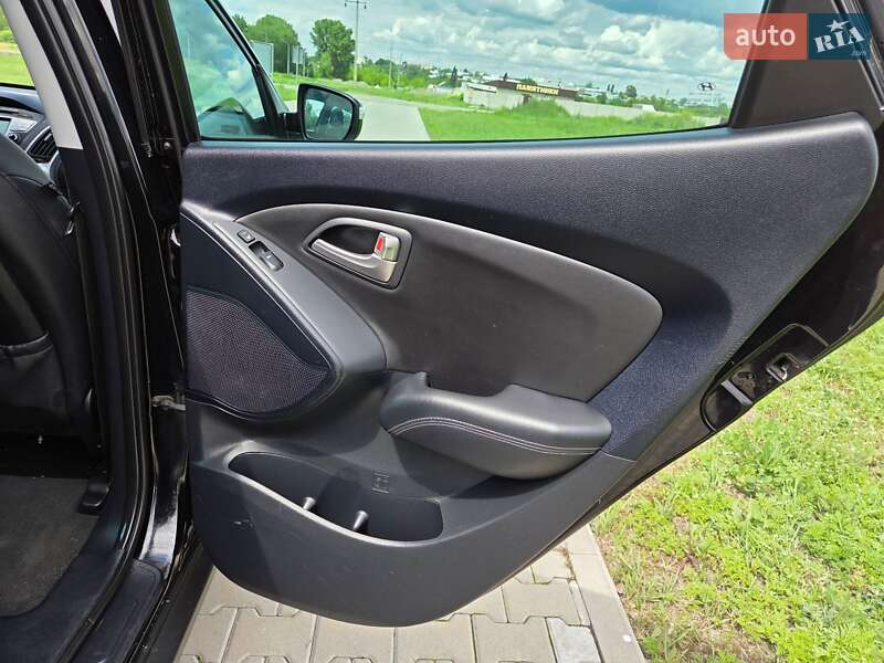 Внедорожник / Кроссовер Hyundai ix35 2012 в Харькове