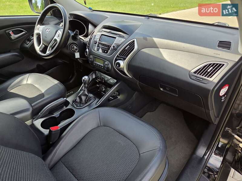 Внедорожник / Кроссовер Hyundai ix35 2012 в Харькове