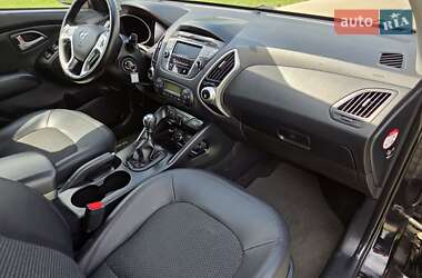 Внедорожник / Кроссовер Hyundai ix35 2012 в 