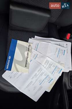 Внедорожник / Кроссовер Hyundai ix35 2011 в 
