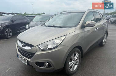 Позашляховик / Кросовер Hyundai ix35 2011 в 
