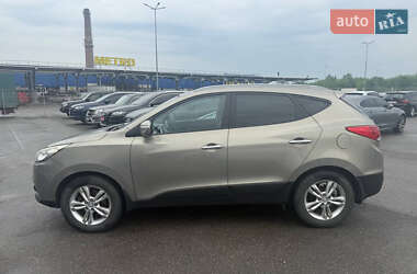 Позашляховик / Кросовер Hyundai ix35 2011 в 