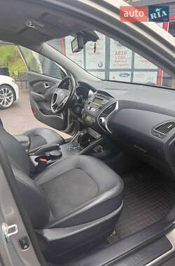 Позашляховик / Кросовер Hyundai ix35 2011 в 