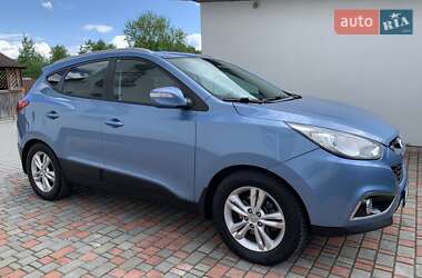 Позашляховик / Кросовер Hyundai ix35 2012 в 