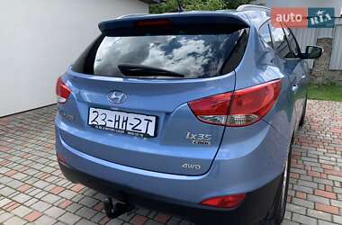 Позашляховик / Кросовер Hyundai ix35 2012 в 