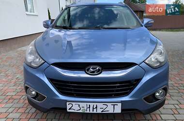 Позашляховик / Кросовер Hyundai ix35 2012 в 