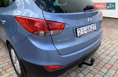 Позашляховик / Кросовер Hyundai ix35 2012 в 