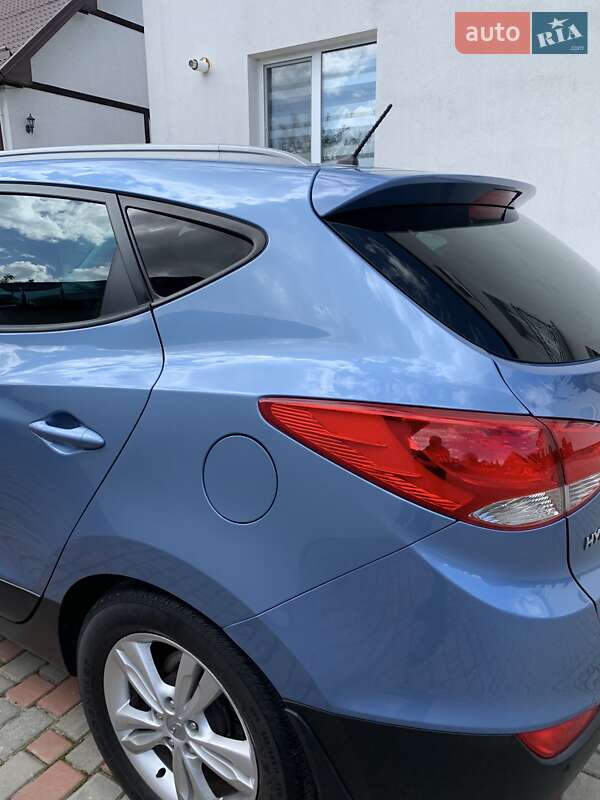 Внедорожник / Кроссовер Hyundai ix35 2012 в Ивано-Франковске