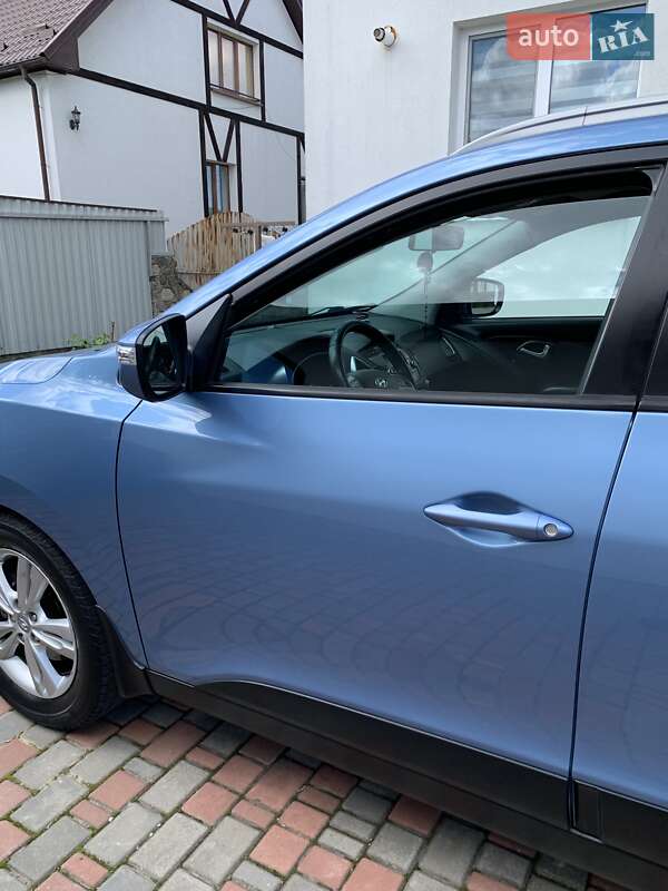 Внедорожник / Кроссовер Hyundai ix35 2012 в Ивано-Франковске