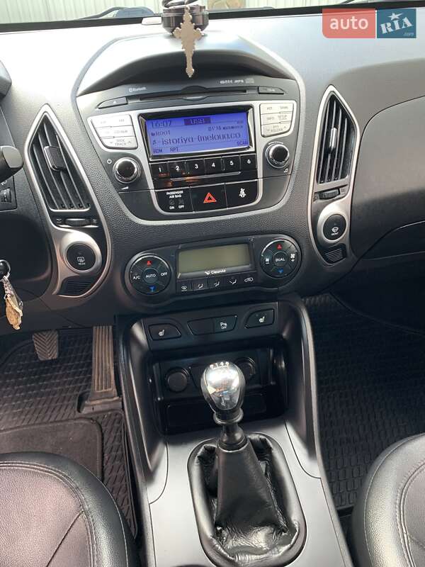 Внедорожник / Кроссовер Hyundai ix35 2012 в Ивано-Франковске
