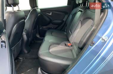 Позашляховик / Кросовер Hyundai ix35 2012 в 