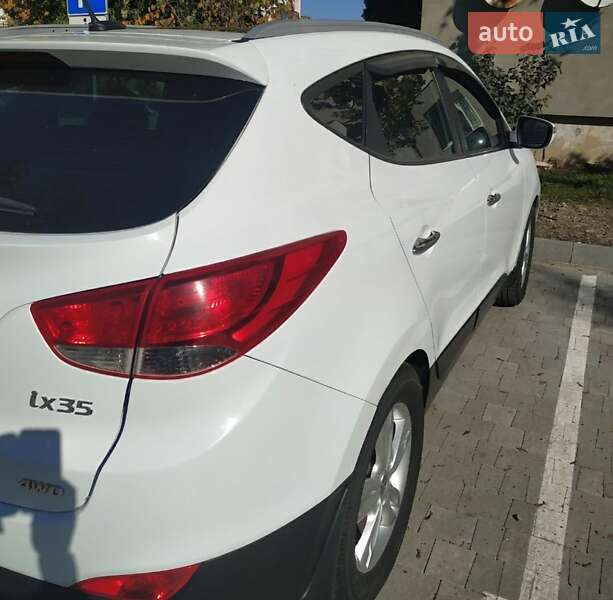 Позашляховик / Кросовер Hyundai ix35 2011 в Городку