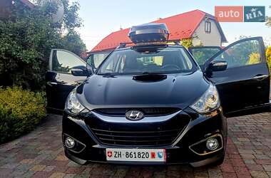 Внедорожник / Кроссовер Hyundai ix35 2013 в 
