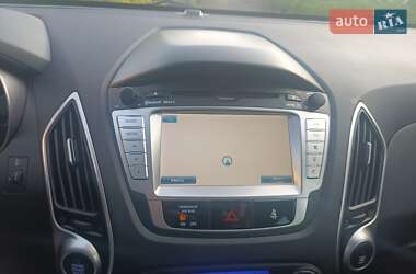 Внедорожник / Кроссовер Hyundai ix35 2013 в 
