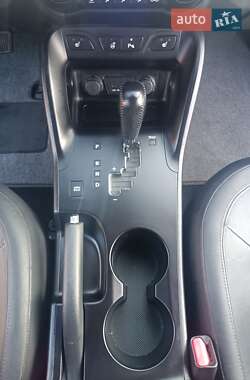 Внедорожник / Кроссовер Hyundai ix35 2013 в 
