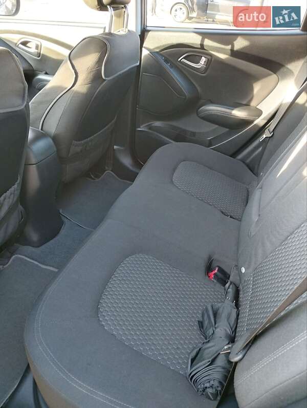 Позашляховик / Кросовер Hyundai ix35 2010 в Львові