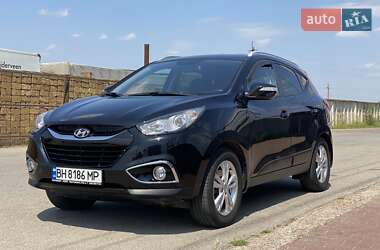 Внедорожник / Кроссовер Hyundai ix35 2012 в 
