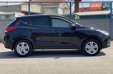 Внедорожник / Кроссовер Hyundai ix35 2012 в 