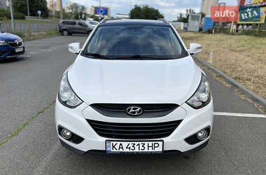Внедорожник / Кроссовер Hyundai ix35 2012 в 