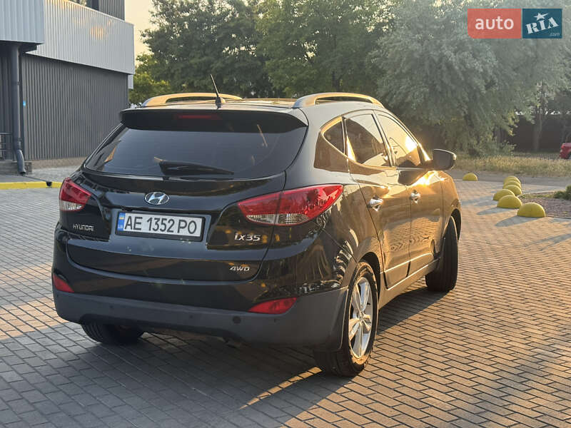 Позашляховик / Кросовер Hyundai ix35 2010 в Кам'янському