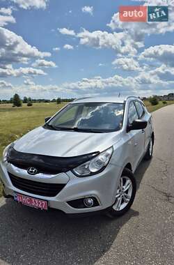 Внедорожник / Кроссовер Hyundai ix35 2011 в Сарнах