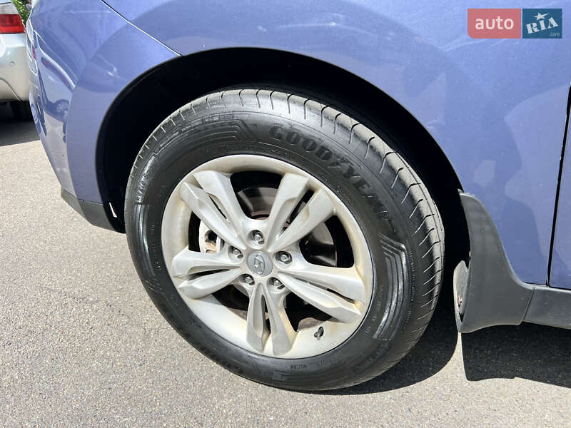 Внедорожник / Кроссовер Hyundai ix35 2011 в Киеве