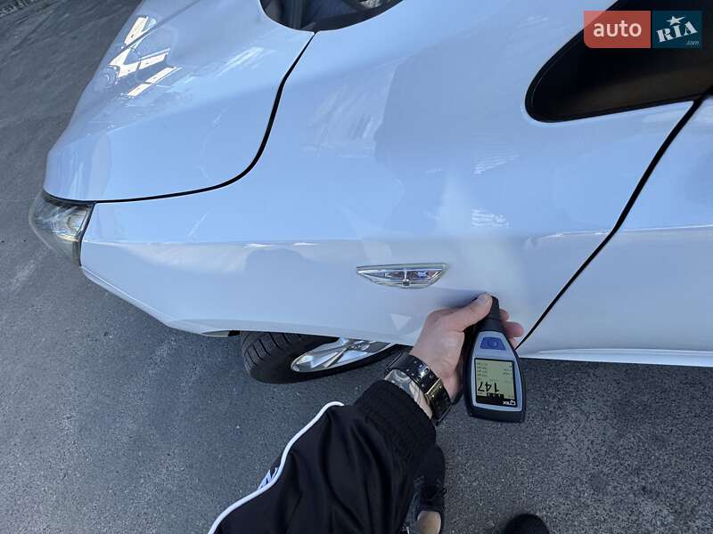 Позашляховик / Кросовер Hyundai ix35 2010 в Сумах