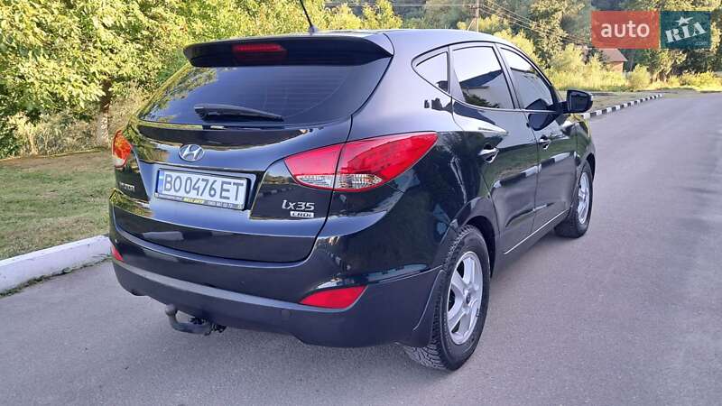 Внедорожник / Кроссовер Hyundai ix35 2010 в Галиче