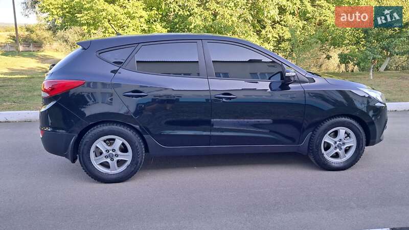 Внедорожник / Кроссовер Hyundai ix35 2010 в Галиче