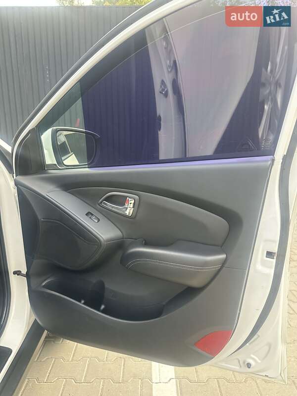 Внедорожник / Кроссовер Hyundai ix35 2012 в Киеве