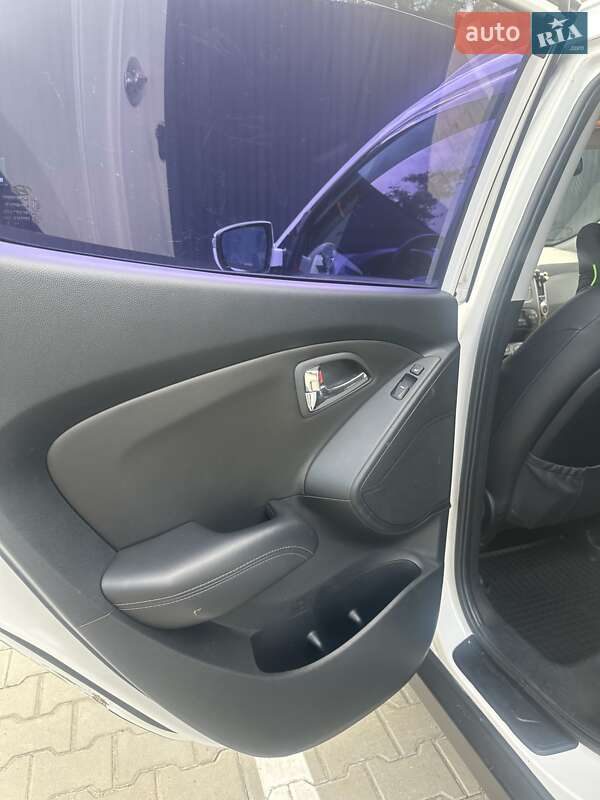 Внедорожник / Кроссовер Hyundai ix35 2012 в Киеве