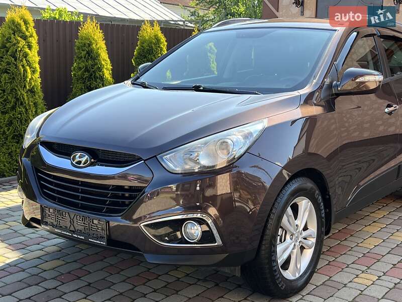 Внедорожник / Кроссовер Hyundai ix35 2010 в Ивано-Франковске
