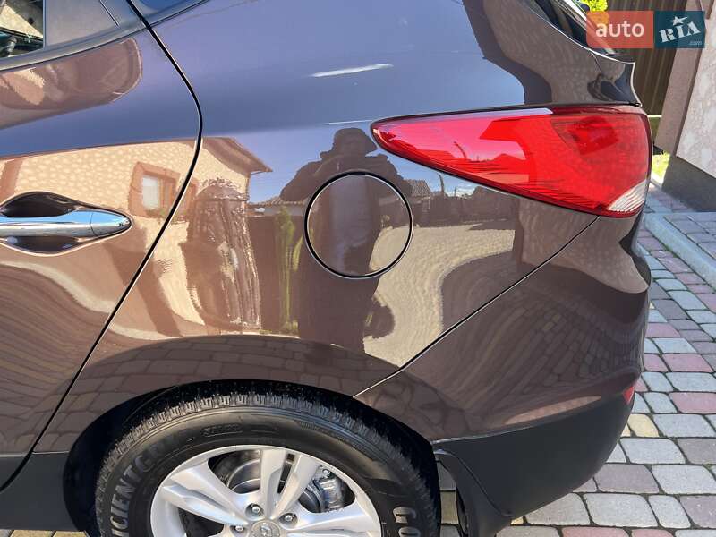 Внедорожник / Кроссовер Hyundai ix35 2010 в Ивано-Франковске