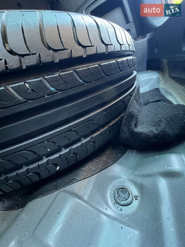Внедорожник / Кроссовер Hyundai ix35 2010 в Ивано-Франковске