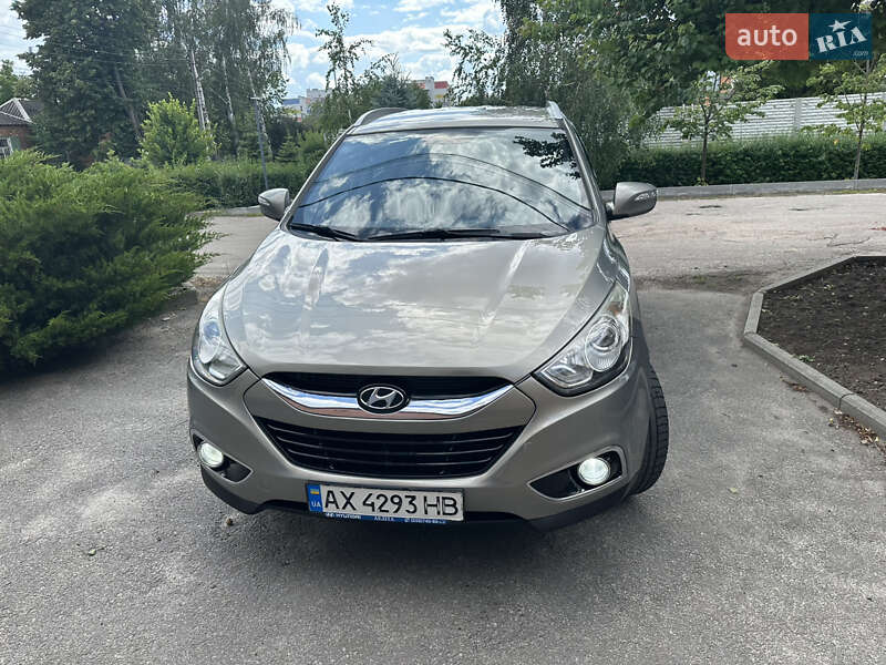 Внедорожник / Кроссовер Hyundai ix35 2011 в Харькове