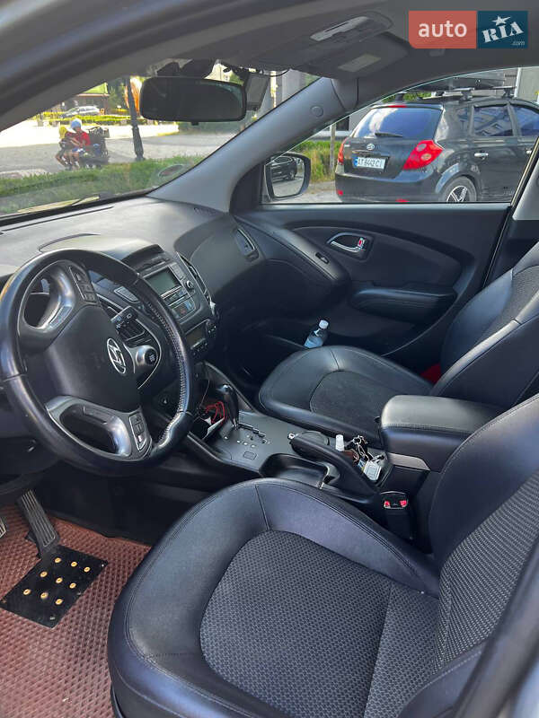 Внедорожник / Кроссовер Hyundai ix35 2010 в Ивано-Франковске