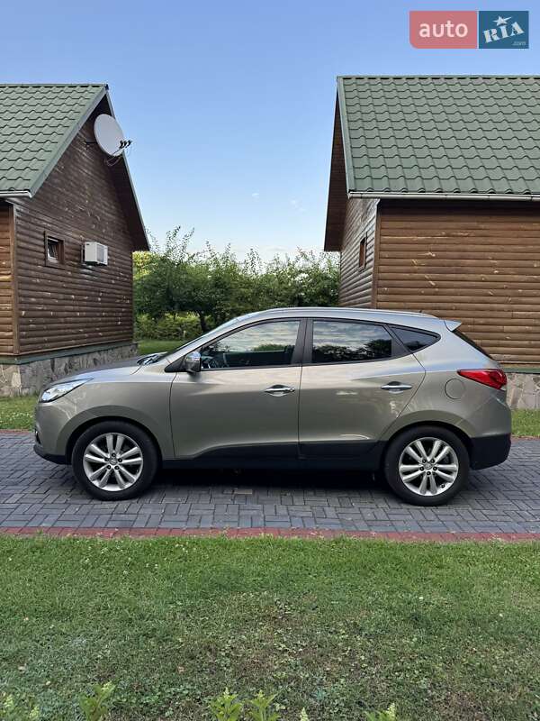 Позашляховик / Кросовер Hyundai ix35 2011 в Луцьку