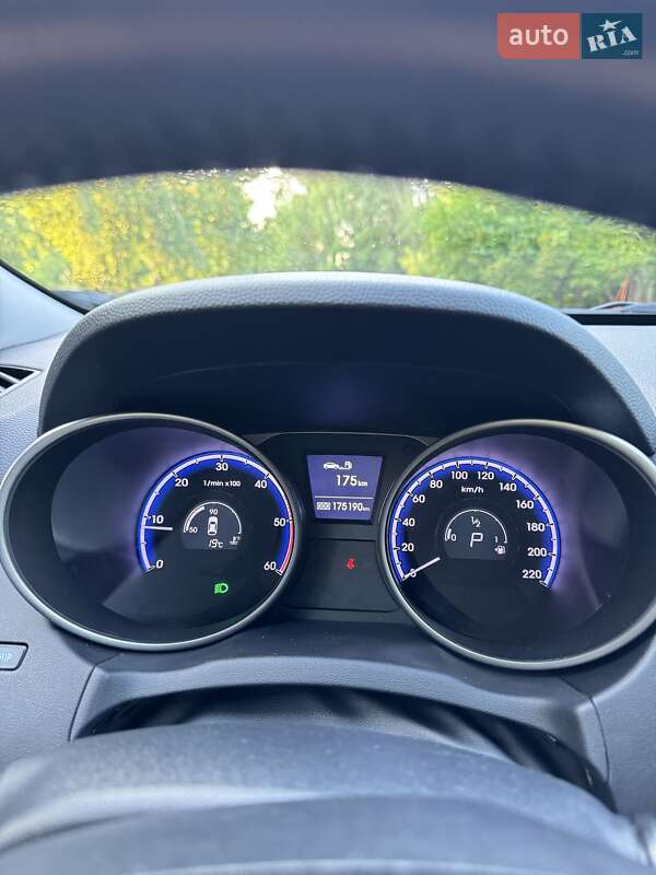 Позашляховик / Кросовер Hyundai ix35 2011 в Луцьку