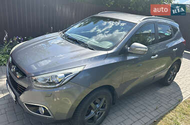 Позашляховик / Кросовер Hyundai ix35 2014 в 